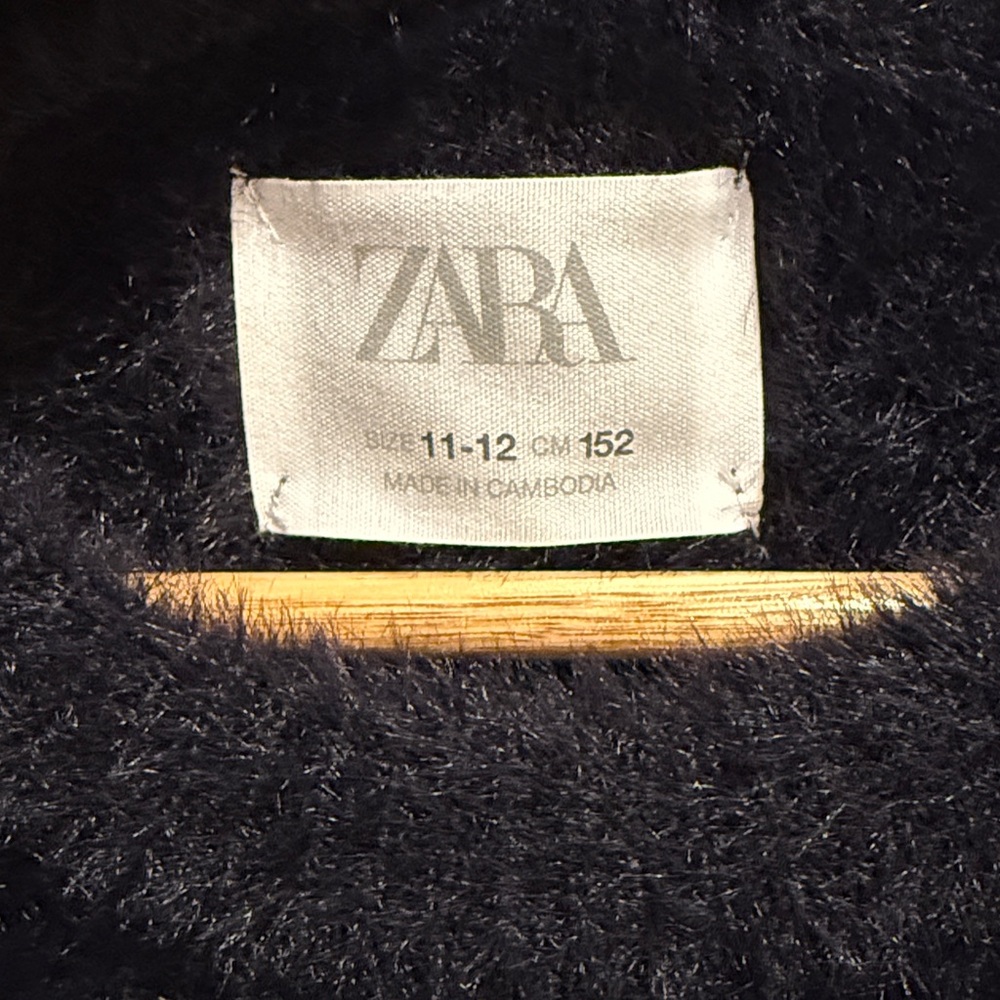 Zara kids Black Fuzzy Short Sleeve Sweater Dress - Picture 3 of 4